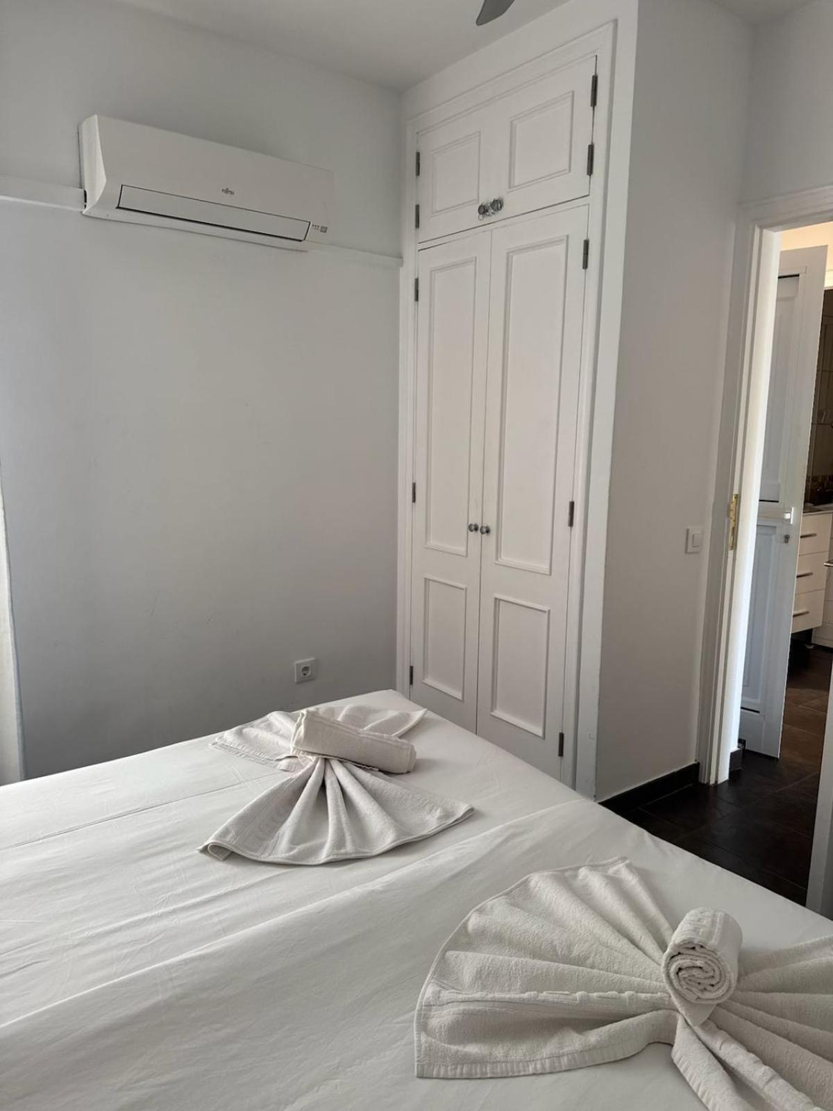 White Sensation Apartment Адехе Екстериор снимка
