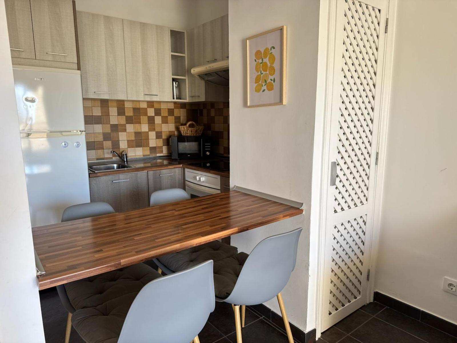 White Sensation Apartment Адехе Екстериор снимка
